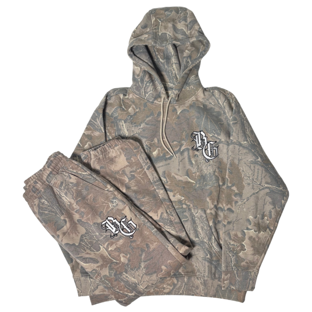 Realtree x Brantley Gilbert Camo Sweats & Hoodie Bundle