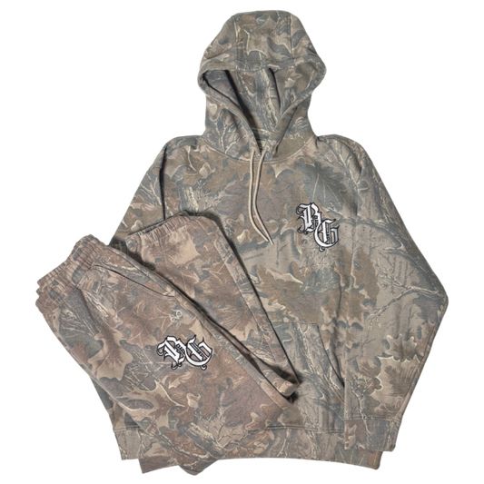 Realtree x Brantley Gilbert Camo Sweats & Hoodie Bundle